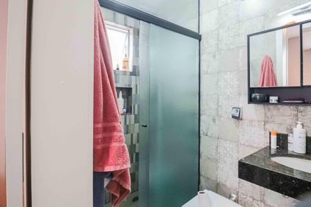 Casa de condomínio à venda com 125m², 3 quartos e 4 vagas Casa de condomínio à venda com 125m², 3 quartos e 4 vagasBanheiro Suíte