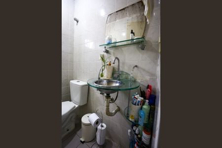 Apartamento para alugar com 57m², 2 quartos e 1 vaga Apartamento para alugar com 57m², 2 quartos e 1 vagaBanheiro