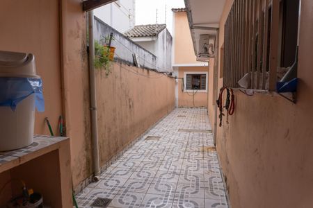 Casa para alugar com 250m², 3 quartos e 2 vagas Casa para alugar com 250m², 3 quartos e 2 vagasCorredor