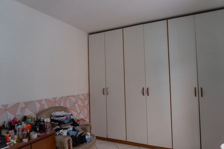 Casa para alugar com 250m², 3 quartos e 2 vagas Casa para alugar com 250m², 3 quartos e 2 vagasQuarto 2