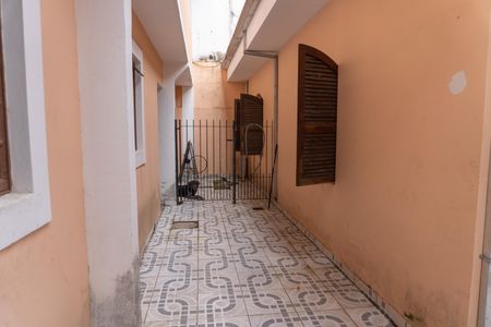 Casa para alugar com 250m², 3 quartos e 2 vagas Casa para alugar com 250m², 3 quartos e 2 vagasCorredor