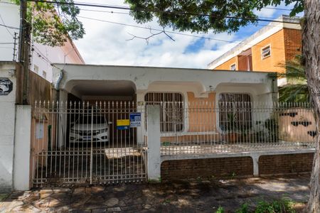 Casa para alugar com 250m², 3 quartos e 2 vagas Casa para alugar com 250m², 3 quartos e 2 vagasFachada