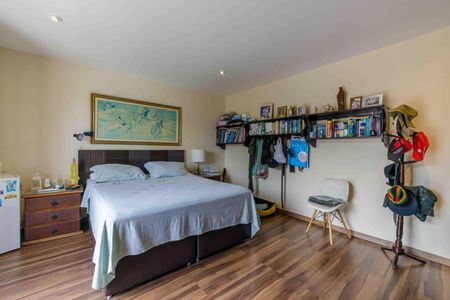 Casa de condomínio à venda com 522m², 4 quartos e 4 vagasSuíte 3