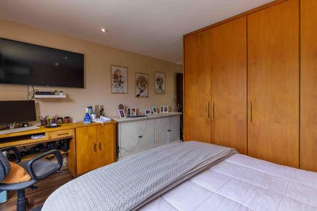 Casa de condomínio à venda com 522m², 4 quartos e 4 vagasSuíte 2