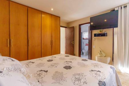 Casa de condomínio à venda com 522m², 4 quartos e 4 vagasSuíte 1