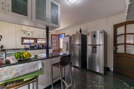 Casa de condomínio à venda com 522m², 4 quartos e 4 vagasCozinha