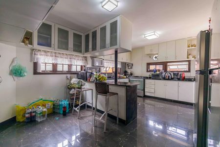 Casa de condomínio à venda com 522m², 4 quartos e 4 vagasCozinha