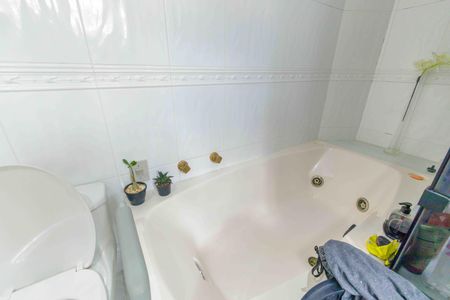 Casa de condomínio à venda com 522m², 4 quartos e 4 vagasBanheiro da Suíte 3