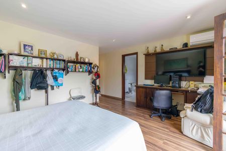 Casa de condomínio à venda com 522m², 4 quartos e 4 vagasSuíte 3