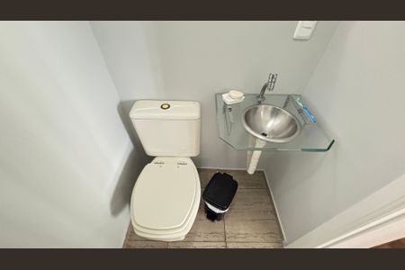 Apartamento à venda com 98m², 3 quartos e 2 vagas Apartamento à venda com 98m², 3 quartos e 2 vagasLavabo