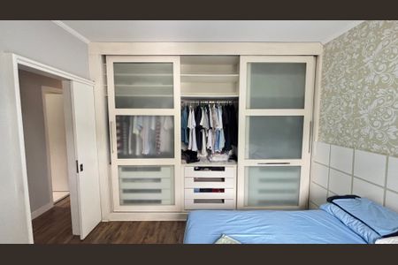 Apartamento à venda com 98m², 3 quartos e 2 vagas Apartamento à venda com 98m², 3 quartos e 2 vagasSuite