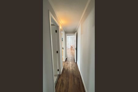 Apartamento à venda com 98m², 3 quartos e 2 vagas Apartamento à venda com 98m², 3 quartos e 2 vagasCorredor