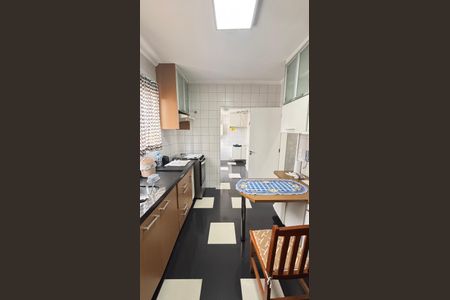 Apartamento à venda com 98m², 3 quartos e 2 vagas Apartamento à venda com 98m², 3 quartos e 2 vagasCozinha