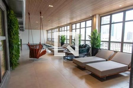 Studio para alugar com 21m², 1 quarto e sem vaga Studio para alugar com 21m², 1 quarto e sem vagaÁrea comum - Piscina