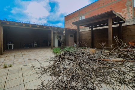 Casa para alugar com 380m², 3 quartos e 5 vagasPátio