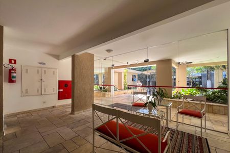 Apartamento à venda com 47m², 1 quarto e 1 vagaÁrea comum - Hall de entrada