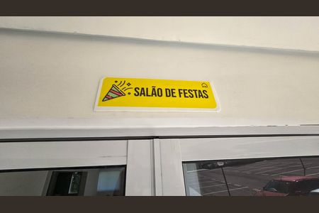 Apartamento para alugar com 40m², 2 quartos e 1 vaga Apartamento para alugar com 40m², 2 quartos e 1 vagaÁrea comum - Salão de festas