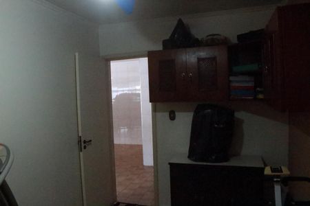 Casa à venda com 320m², 3 quartos e 6 vagasQuarto de Serviço