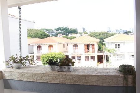Casa à venda com 320m², 3 quartos e 6 vagasVaranda da Suíte