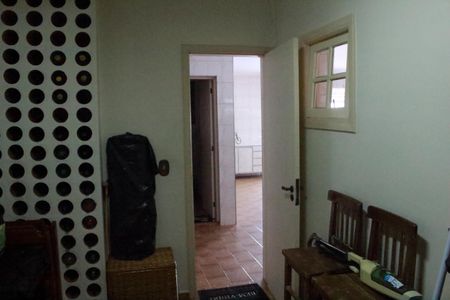 Casa à venda com 320m², 3 quartos e 6 vagasDespensa