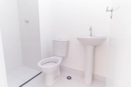 Apartamento para alugar com 44m², 2 quartos e sem vagaBanheiro