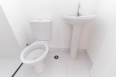 Apartamento para alugar com 44m², 2 quartos e sem vagaBanheiro