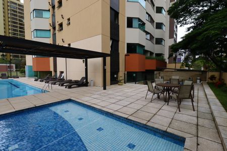Apartamento à venda com 144m², 3 quartos e 4 vagasÁrea Comum - Piscina