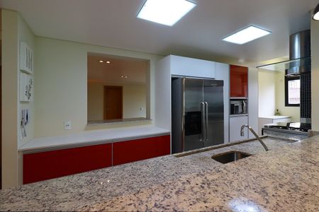 Apartamento à venda com 144m², 3 quartos e 4 vagasCozinha