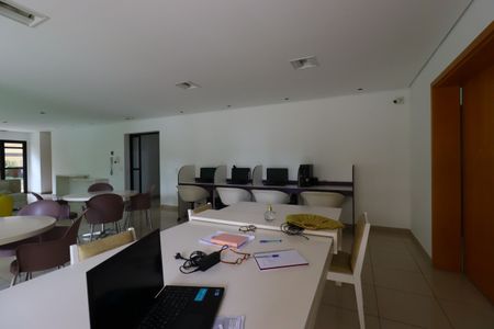 Apartamento à venda com 144m², 3 quartos e 4 vagasÁrea Comum - Salão de Jogos