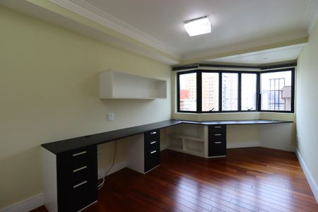 Apartamento à venda com 144m², 3 quartos e 4 vagasSuíte 1