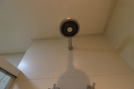 Apartamento à venda com 144m², 3 quartos e 4 vagasBanheiro da Suíte 1 - Chuveiro