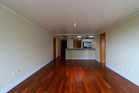 Apartamento à venda com 144m², 3 quartos e 4 vagasSala