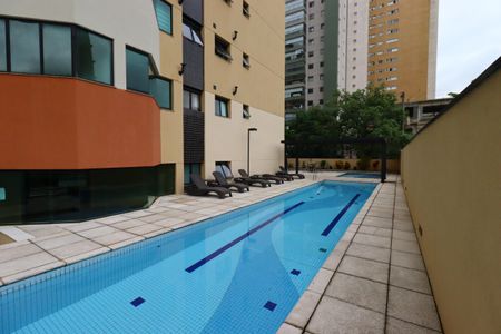 Apartamento à venda com 144m², 3 quartos e 4 vagasÁrea Comum - Piscina