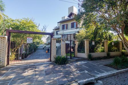 Casa de condomínio para alugar com 317m², 3 quartos e 3 vagasFachada