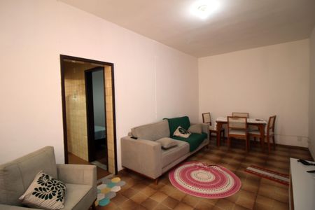 Apartamento à venda com 101m², 2 quartos e 1 vagaSala