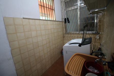 Apartamento à venda com 101m², 2 quartos e 1 vagaÁrea de Serviço