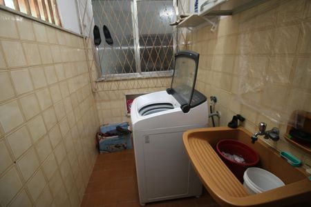 Apartamento à venda com 101m², 2 quartos e 1 vagaÁrea de Serviço