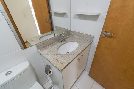 Apartamento à venda com 65m², 3 quartos e 1 vaga Apartamento à venda com 65m², 3 quartos e 1 vagaBanheiro Social