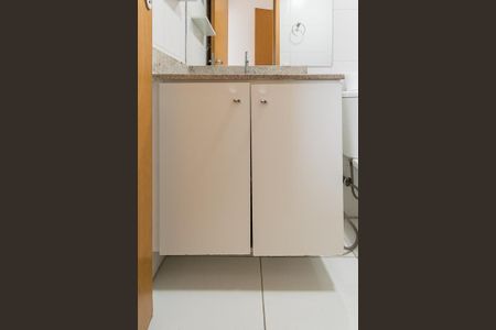 Apartamento à venda com 65m², 3 quartos e 1 vaga Apartamento à venda com 65m², 3 quartos e 1 vagaBanheiro da Suíte