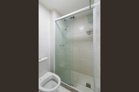 Apartamento à venda com 65m², 3 quartos e 1 vaga Apartamento à venda com 65m², 3 quartos e 1 vagaBanheiro da Suíte