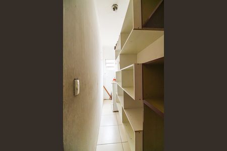 Casa à venda com 80m², 2 quartos e sem vaga Casa à venda com 80m², 2 quartos e sem vagaCloset do Quarto 2