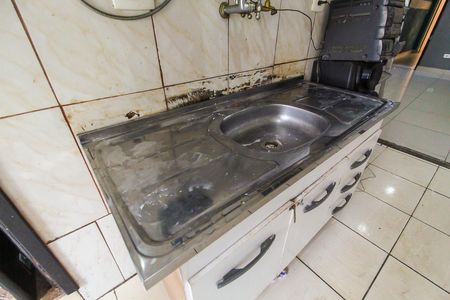 Casa à venda com 80m², 2 quartos e sem vaga Casa à venda com 80m², 2 quartos e sem vagaCozinha