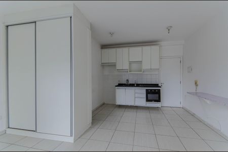 Apartamento à venda com 36m², 1 quarto e sem vagaSala/Quarto