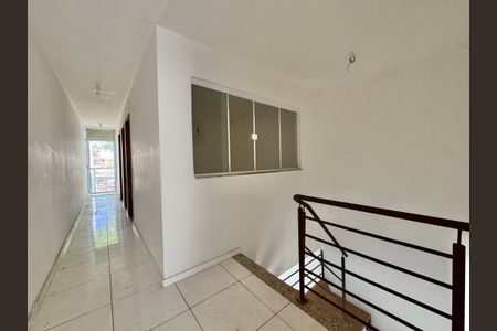 Casa de condomínio à venda com 200m², 3 quartos e 1 vaga Casa de condomínio à venda com 200m², 3 quartos e 1 vagaCorredor
