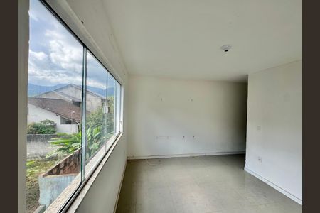 Casa de condomínio à venda com 200m², 3 quartos e 1 vaga Casa de condomínio à venda com 200m², 3 quartos e 1 vagaSuíte