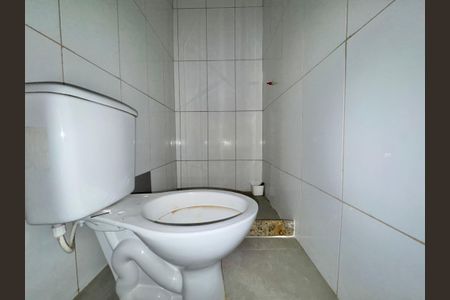 Casa de condomínio à venda com 200m², 3 quartos e 1 vaga Casa de condomínio à venda com 200m², 3 quartos e 1 vagaBanheiro Social 2