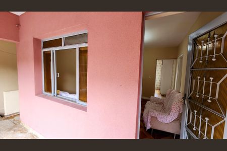 Casa à venda com 175m², 2 quartos e 2 vagasSala