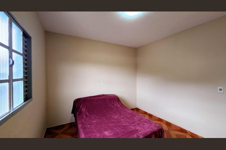 Casa à venda com 175m², 2 quartos e 2 vagasQuarto 2