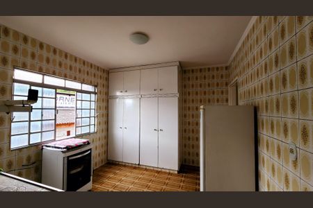 Casa à venda com 175m², 2 quartos e 2 vagasCozinha