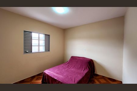 Casa à venda com 175m², 2 quartos e 2 vagasQuarto 2